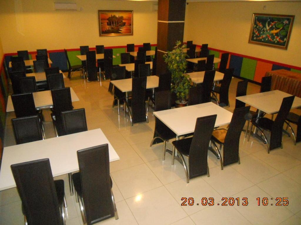 Parma Panam Hotel Pekanbaru Bagian luar foto